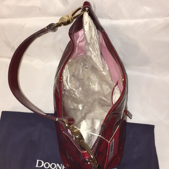 BRAND NEW Dooney & Bourke Medium Cinzia Bag - Picture 8 of 8